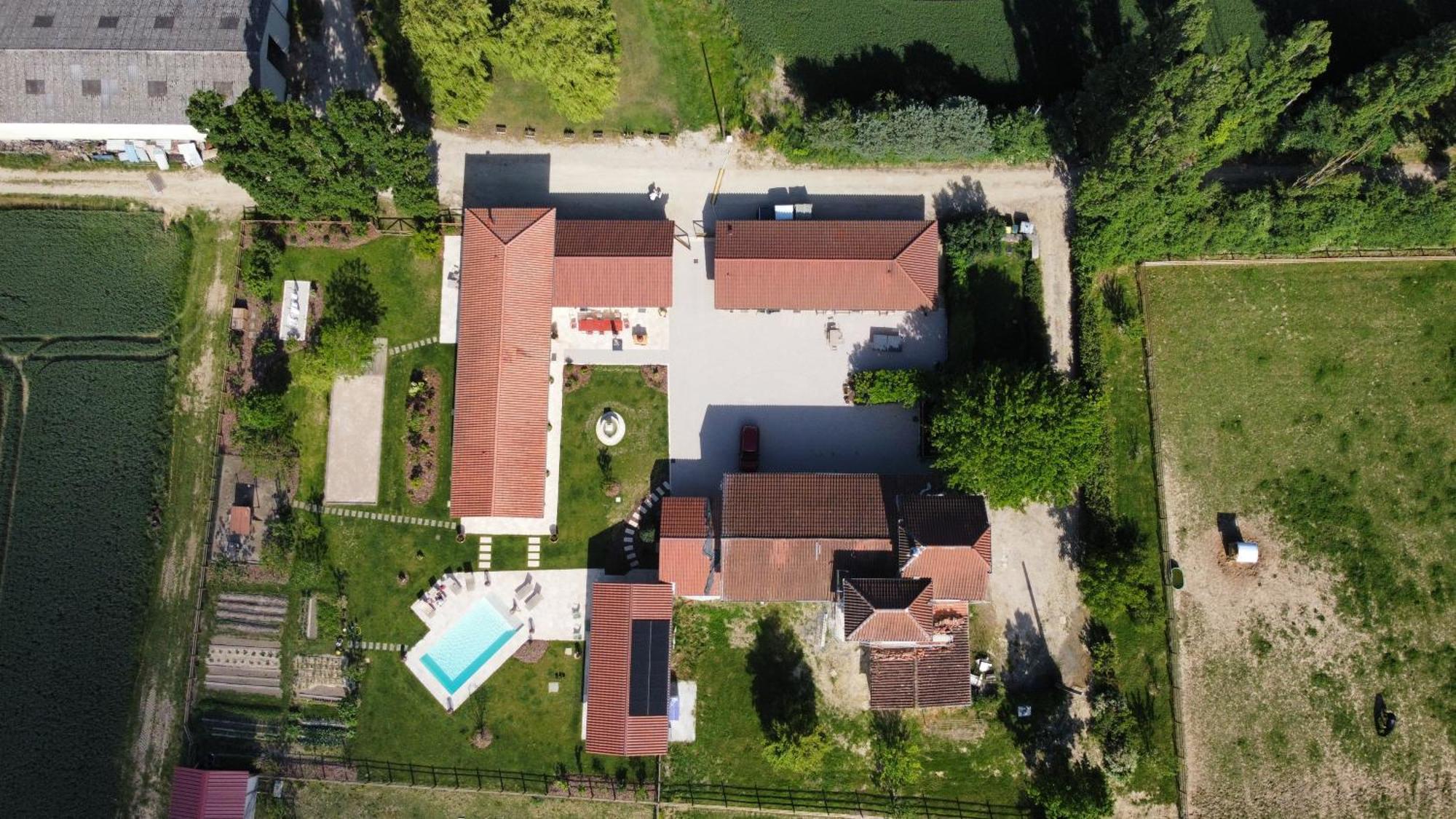 沙拉罗讷河畔沙蒂永Le Domaine Du Pin住宿加早餐旅馆 外观 照片